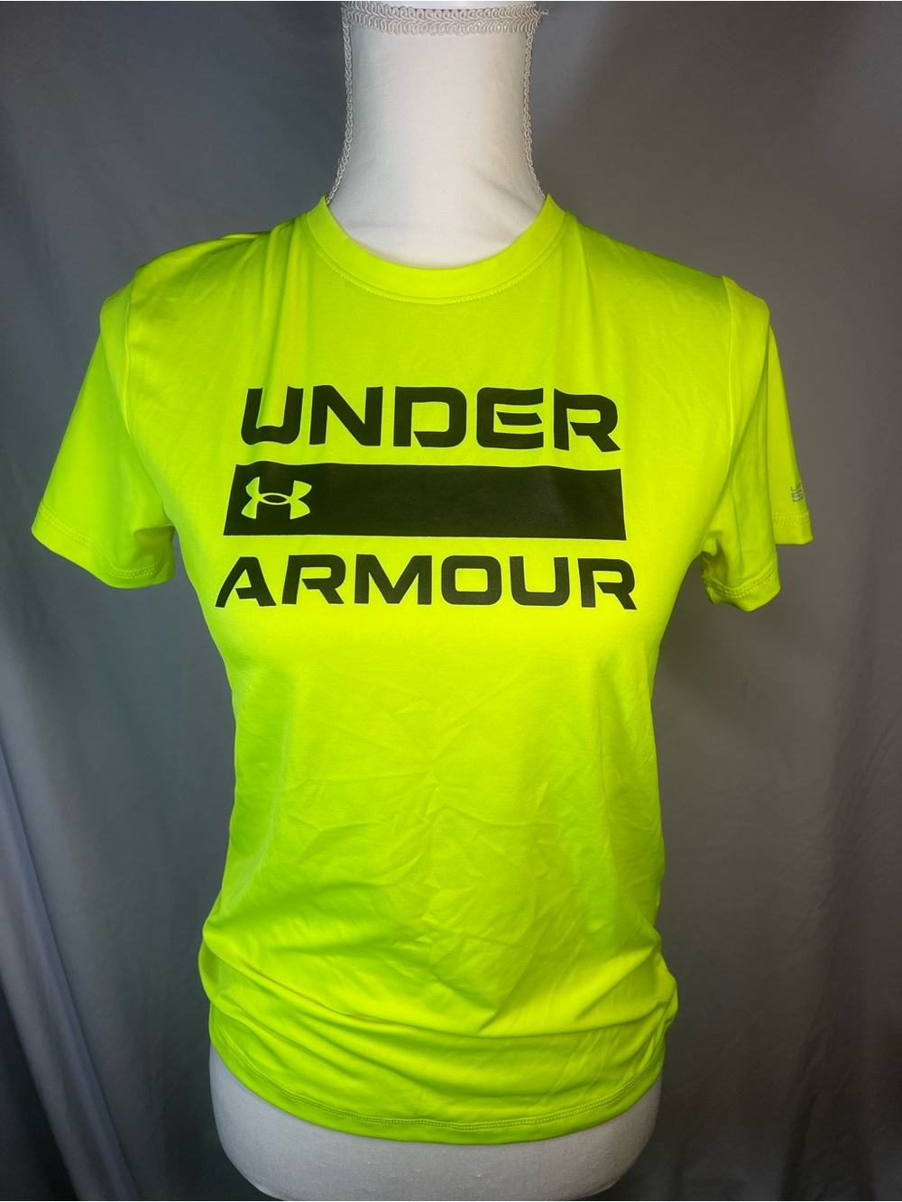 NWOT Boy’s Rashguard Under Armour